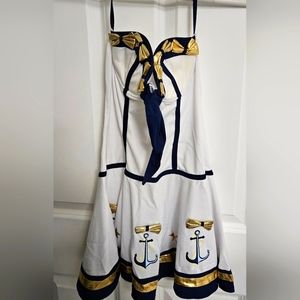 Makin' Waves Women's Size Small Adult Halloween Costume